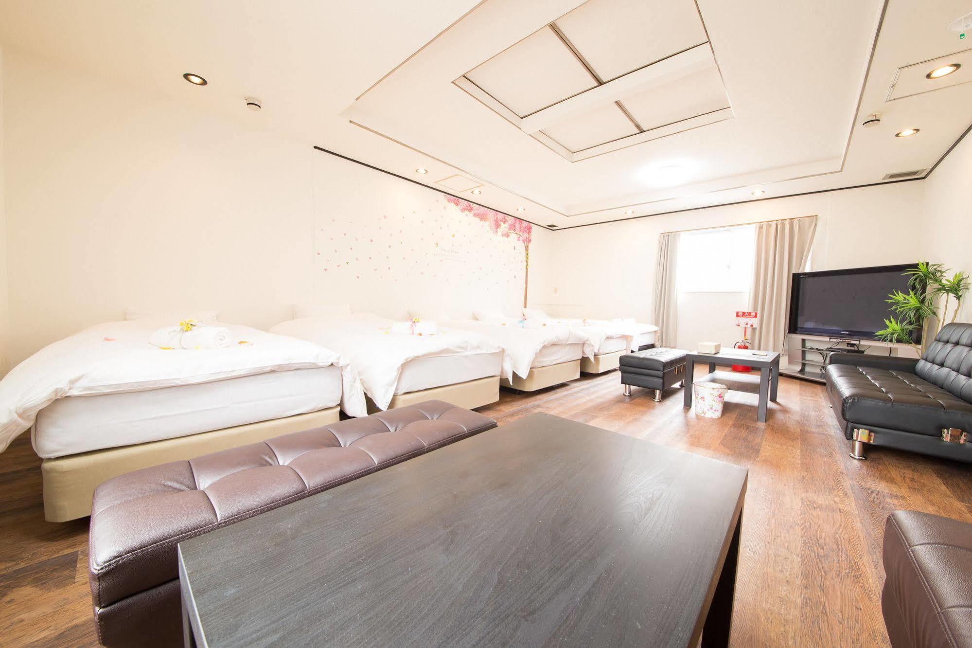 Hotel Candy Hall (Adults Only) Osaka Exterior photo
